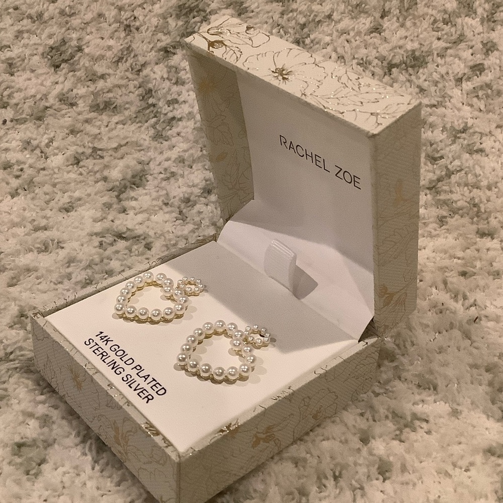 Rachel Zoe 14kt Gold Plated Sterling Silver Pearl Heart Earrings NWT Boxed - Picture 7 of 16